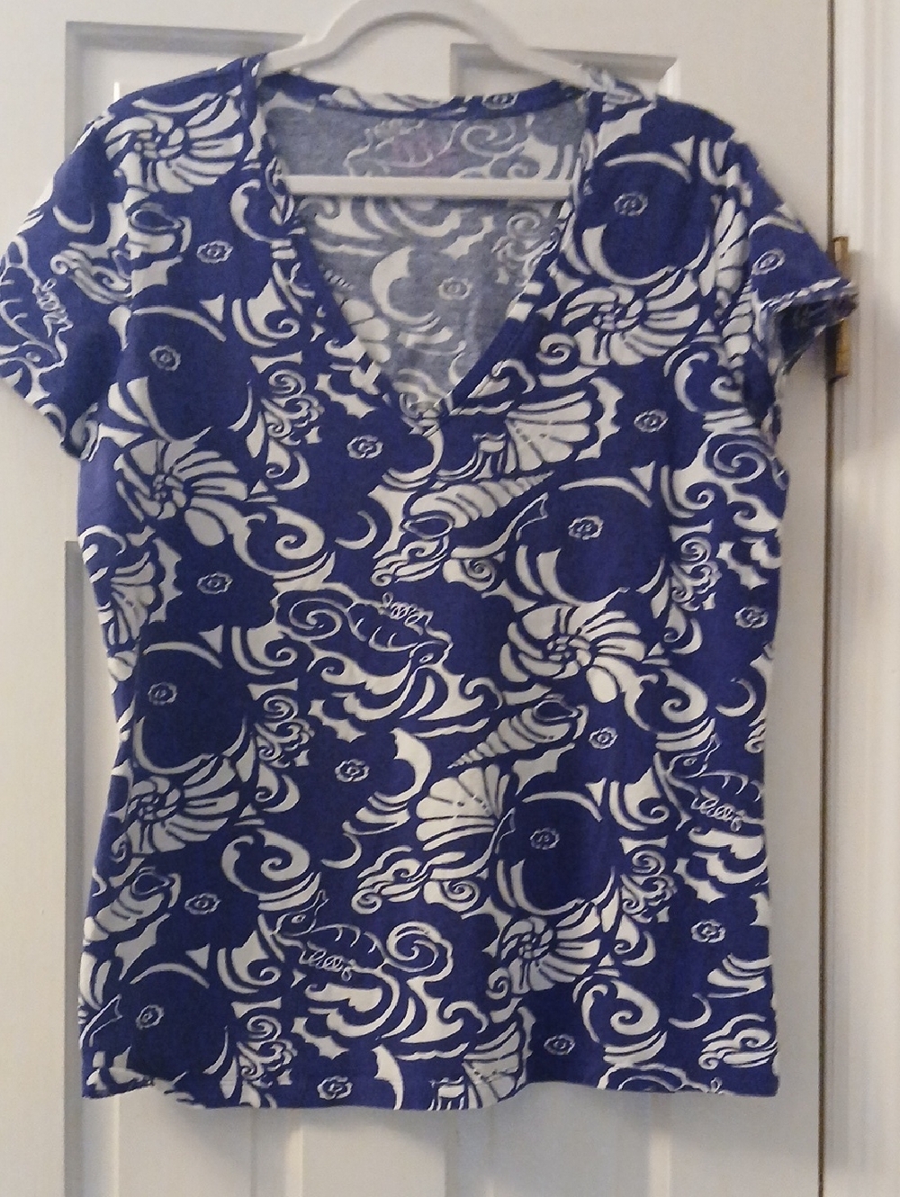 Lilly Pulitzer Purple & White Floral V-Neck Short Sleeve Tee
